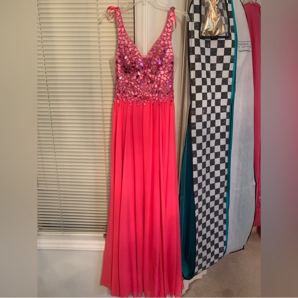 Pink Pleated Embellished Prom Dress - Picture 6 of 11